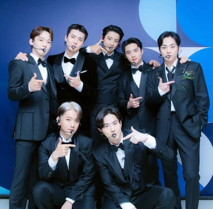 Ishita013's tweet photo. @ILLIT_official When it’s comes to copying #EXO & #EXO_Ls some people deserve Grammy 😪 https://t.co/vCVdoMR3hU
