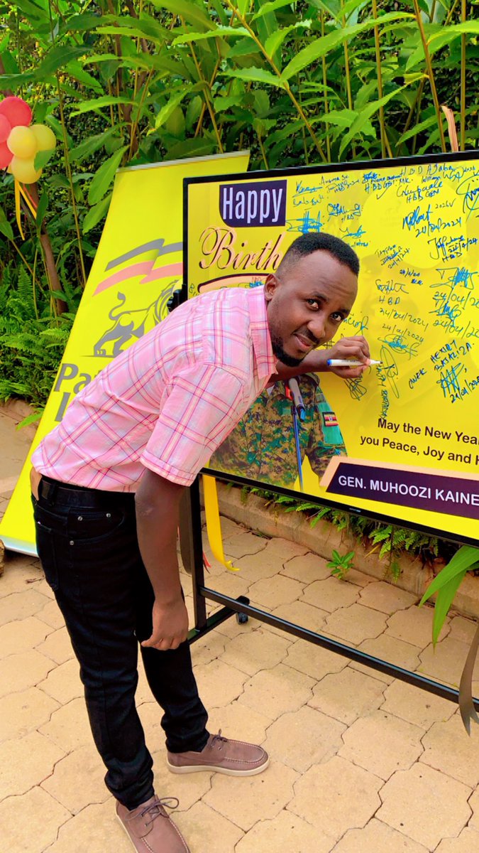 I’m currently at the PLU Secretariat at Plot 7, Sandler Lane in Naguru, appending my signature on a birthday board to honor our @Pl_uganda Chairman, Gen @mkainerugaba , on his 50th birthday. Once more, i extend my heartfelt birthday wishes to my leader and the CDF of UPDF.