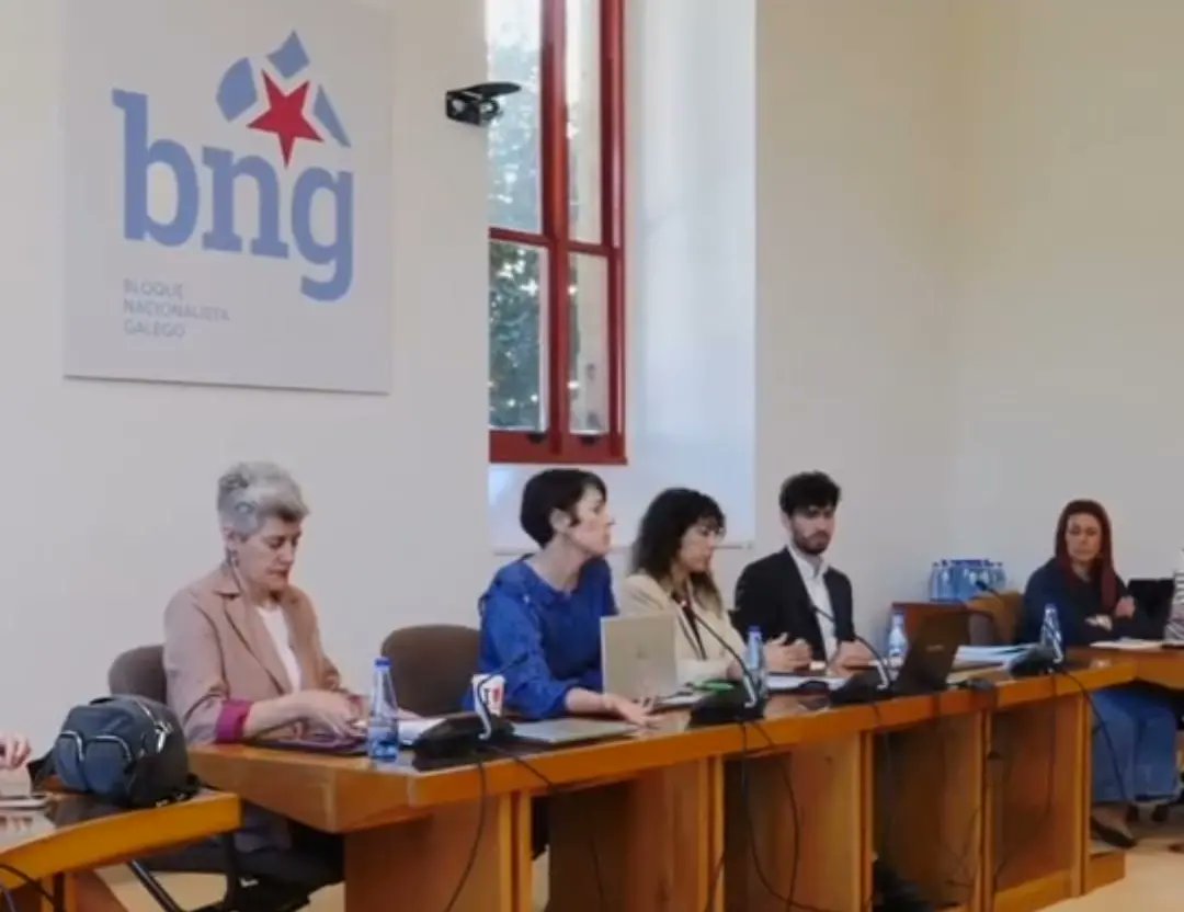 MarinBng's tweet photo. Dende o BNG de Marín trasladamos unha proposta ao goberno municipal no mes de setembro do pasado ano, solicitando iniciar conversas coa Consellería de Vivenda para a dotación de nova vivenda de promoción pública🏠, case oito meses despois, a proposta continúa paralizada🚫 https://t.co/NUJ97N0qq9