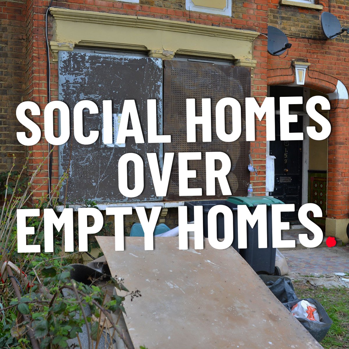🚨 There are 261,000 long-term empty homes in England. Meanwhile, we desperately need more social homes. While nowhere near enough by itself to end the housing emergency, converting empty homes into social homes would help kickstart the delivery of homes we desperately need. 🧵