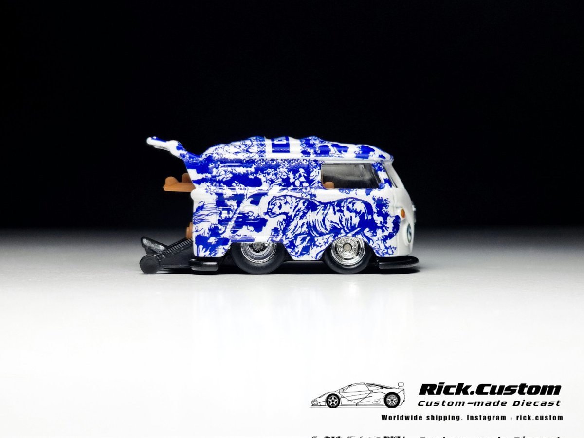 rick_custom tweet picture