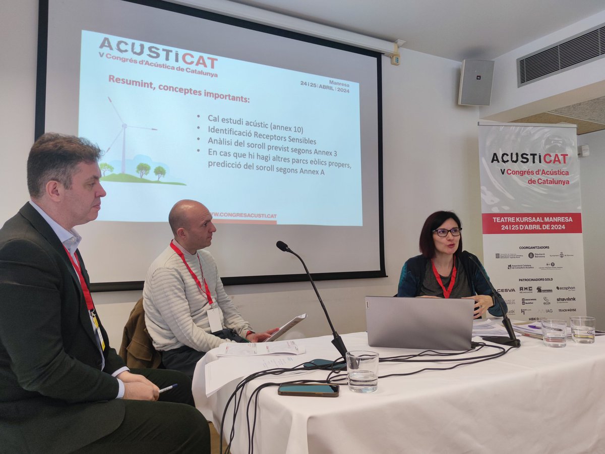 Edu_Puig's tweet photo. A l'#ACUSTICAT #ACUSTICAT2024 estem debatent la mesura i avaluació dels parc eòlics, un tipus de font de #soroll que anirà a més per la necessitat de disposar d'energia neta, però que té una forta complexitat tècnica https://t.co/Z2RE5X2Trf