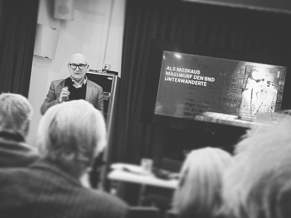LCueilleur's tweet photo. Full house in Pullach. Exciting evening + discussion with the historian @BoHammer25 Topic: #KGB mole Heinz Felfe in the #BND. Brilliantly researched book about Moscow's spy in the #OrganisationGehlen and BND 'Spion ohne Grenzen: Heinz Felfe - Agent in 7 Geheimdiensten' (2019) https://t.co/lAZ1j2tMGL