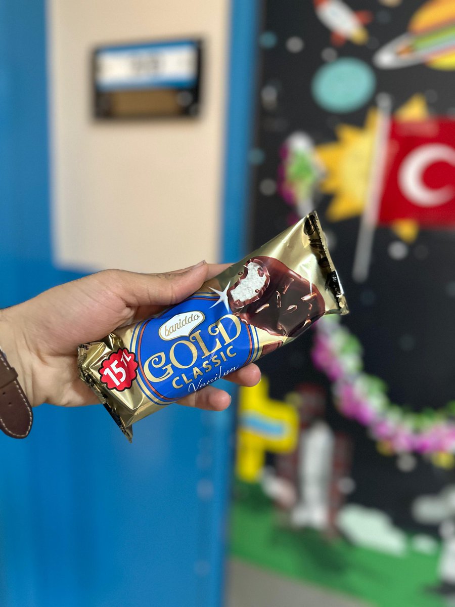 baniddoresmi's tweet photo. İstanbul da Bir Okulda İsrail ürünlerine karşı Gerçekleşen eylemi büyük bir yüreklilikle kutluyoruz. İlk günden bugüne kadar ve bugünden sonrada  Filistin Davasına Olan desteğimiz sonuna kadar devam edecektir. Bu güzel eylemi Gerçekleştiren öğrencilerimize söz verdiğimiz gibi + https://t.co/vMy8hAFKar