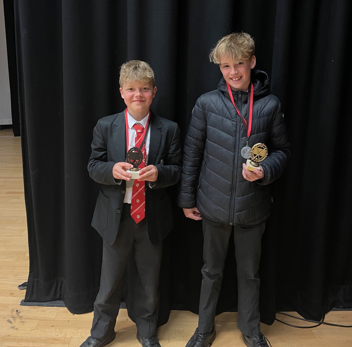 BorlaseHockey's tweet photo. After the U18 awards last Weds, it was great to congratulate the U12-U16s on Thurs.
Itβs been a successful year for our younger age groups, both indoors and outdoors, and there have been some excellent individual performances.
#welldone #excitingfuture https://t.co/Gos5WZWlga