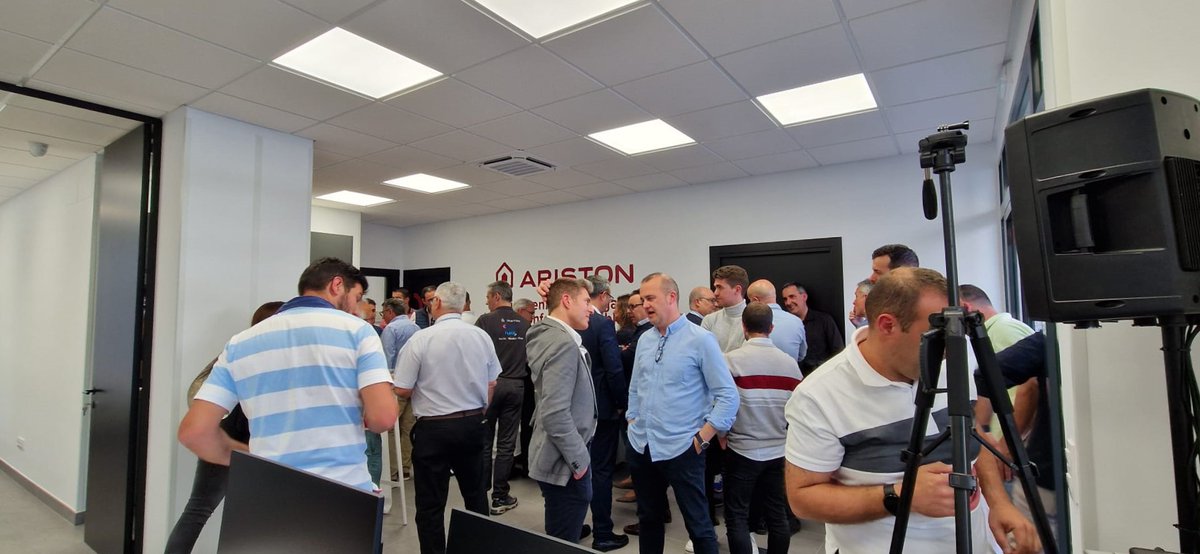 Garbantel's tweet photo. ¡Grandes noticias! El pasado mes de marzo, Garbantel Grupo Empresarial se ha convertido en el único servicio técnico oficial de Ariston en Vigo a través de su sociedad Ecosat SL, ofreciendo la garantía del fabricante https://t.co/xFLm4eKNB3