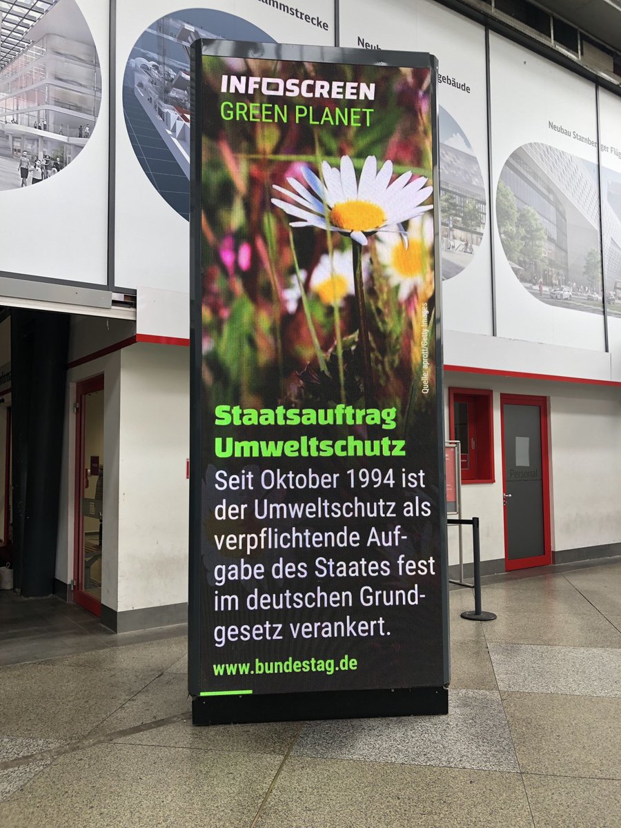 Today in Munich train station - #Environmental #protection and #nature #conservation are anchored as strong part of our #constitution in Germany 🌿🌼🦋🐸🦅 ⁦@Bundestag⁩