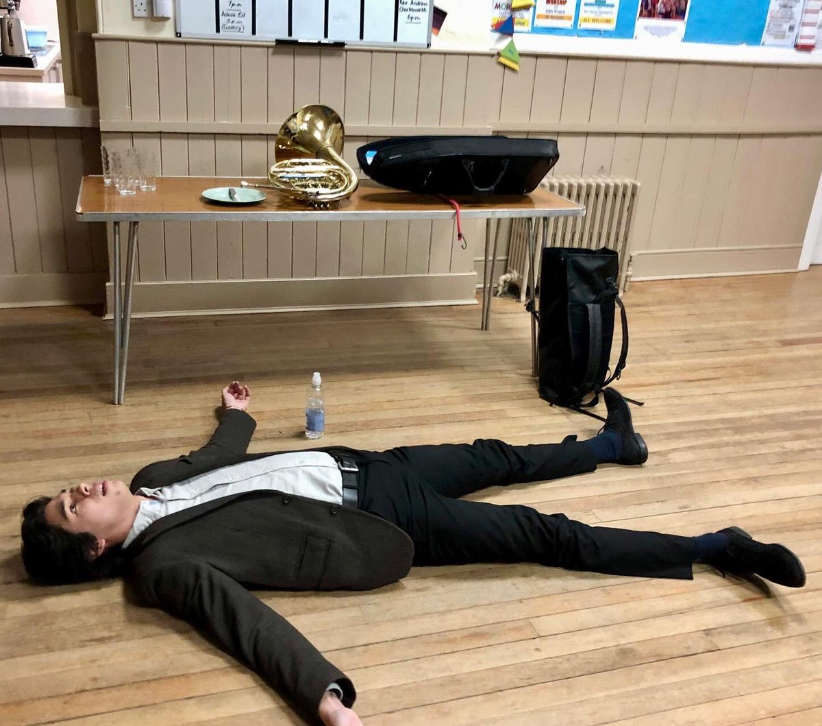 A very enjoyable wind quintet performance at Welshpool Music Club a couple of weeks ago. Thank you to everyone for your hospitality. We even had a chippy tea! 🍟 Although, we might have finished off Ben.. swipe for the real BTS.