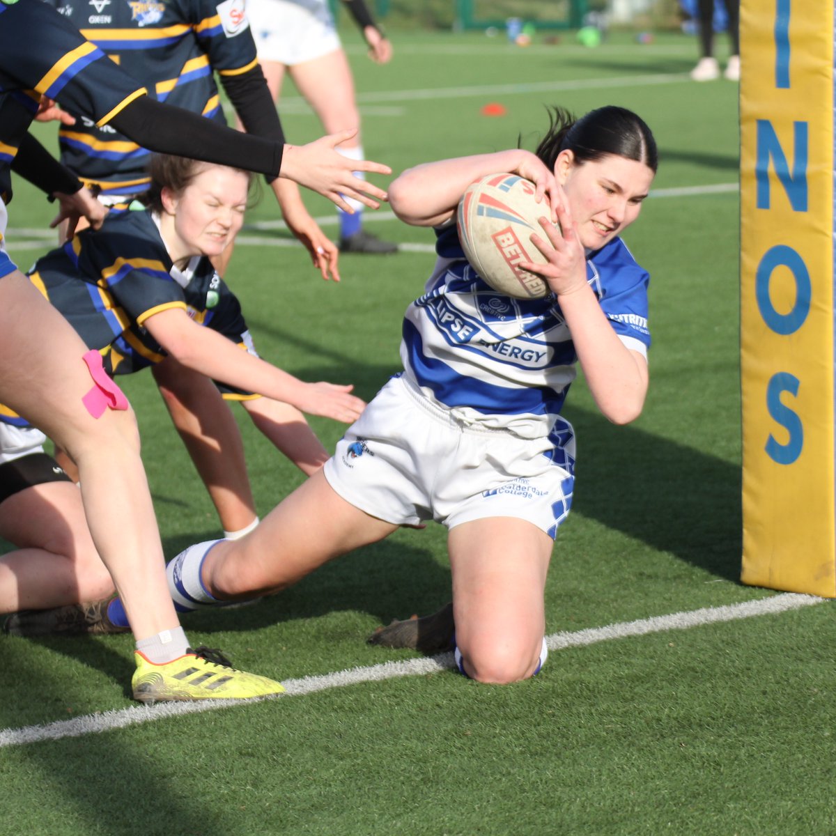 Our Women’s Rugby Academy team have reached the finals in the College Rugby League! What an achievement to reach the final for the second year running 🏈 @HalifaxPanthers Academy will be playing against @LeedsRhinos today. Good luck!🤩 @CC_SAcademies