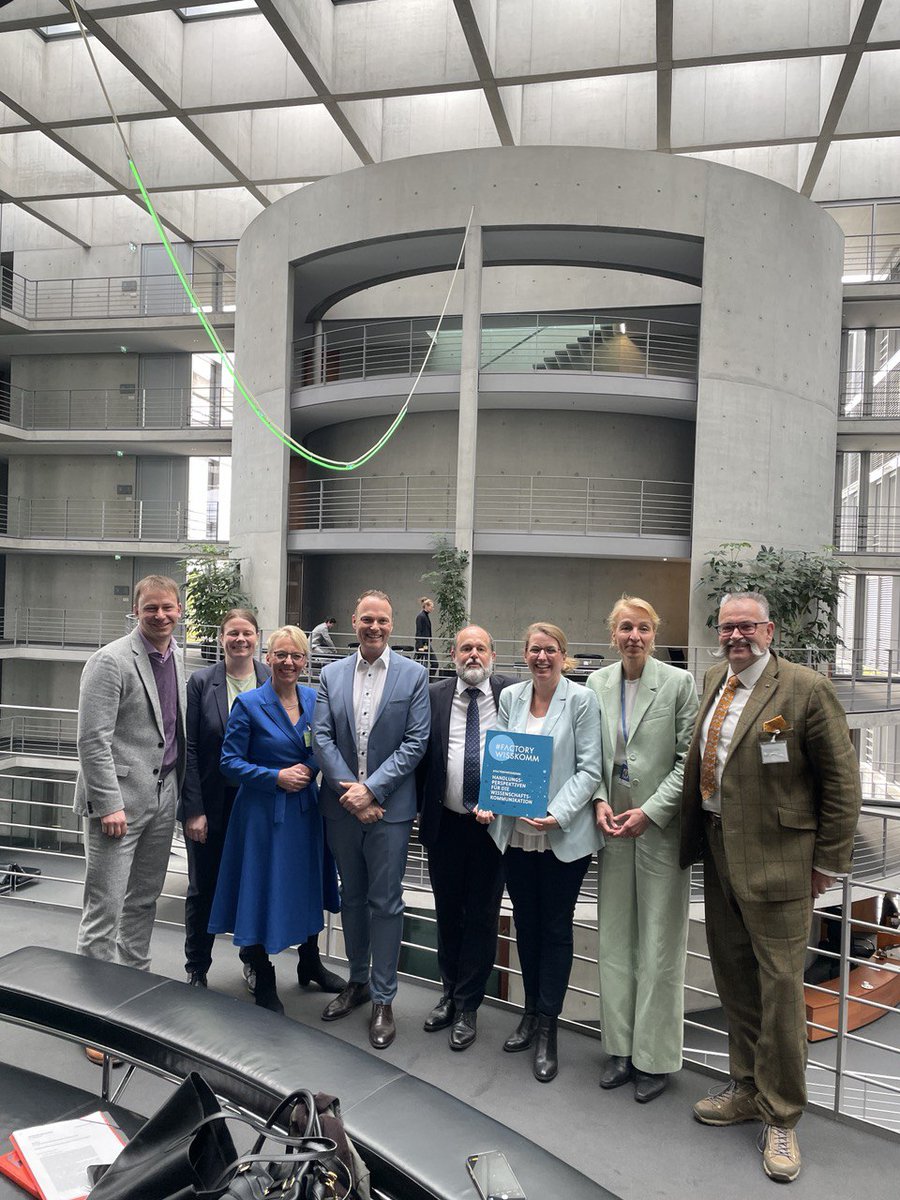 Holger Mann tweet media