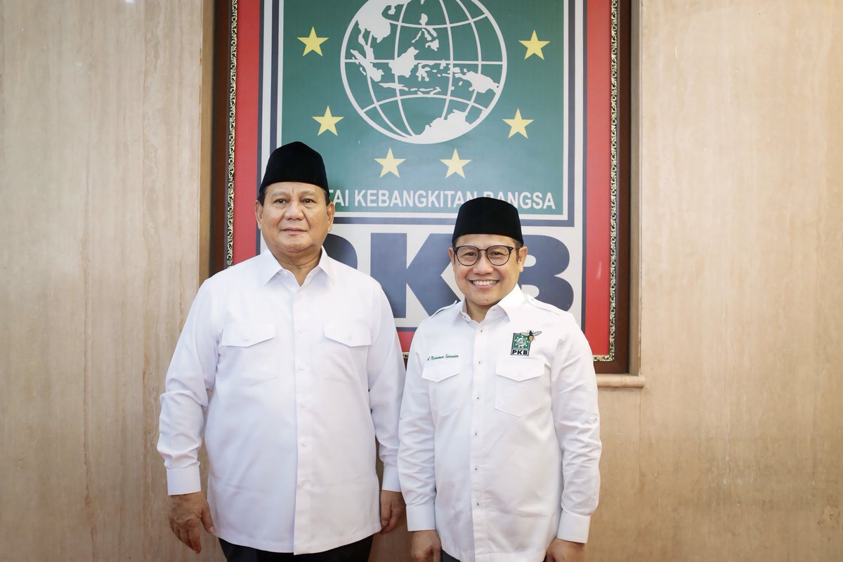 DPP PKB hari ini (24/4) menerima kunjungan dari Calon Presiden Terpilih @prabowo subianto serta jajaran pengurus @Gerindra di Kantor DPP PKB, Jakarta Pusat. Ketua Umum DPP PKB Gus Imin @cakimiNOW merasa bangga dan terhormat bisa berdiskusi serta mengucapkan secara langsung…