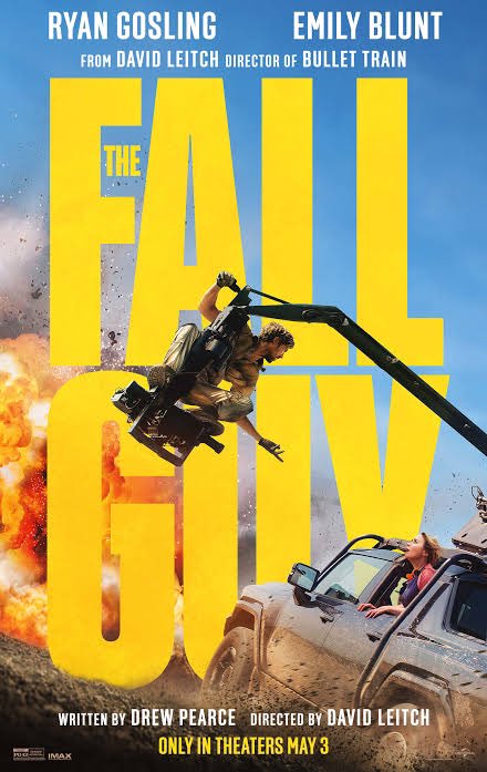 SomethingGeek's tweet photo. Bugün The Fall Guy filminin ön gösterimindeydik. 

David Leitch, 2022 yılında Bullet Train ile bizim için yılın sürprizi olan bir film çıkartmıştı. Bir çok eksisi olmasına rağmen oldukça keyifli bir deneyim sunuyordu. Dolayısıyla bu filme de bir beklentimiz oldu. The Fall Guy, Bullet Train'in yaptığı her şeyi kopyalayıp daha basit bir konseptte sunuyor. İki filmin de çok ciddi bir 3.perde sıkıntısı var ama The Fall Guy daha basit konseptinden dolayı bunu izleyiciye daha çok hissettiriyor.

Filmin iyi kısmına gelirsek, oyunculuklar harika. Zaten kadroyu gördüğünüz zaman daha azını beklemezsiniz. Bir aksiyon filminde alışılmış aksiyon oyuncularını görmek yerine bu kadroyu izlemek bizce güzel bir deneyimdi.

The Fall Guy, bu yılın sürprizi veya yönetmenin bir önceki işinin üstüne koyulmuş daha iyi bir hali olmasa da hala izlemedi keyifli bir aksiyon filmi. Kesinlikle sinemada izlemeniz gereken bir film olmasa da boş anınızda kafa dağıtmak için güzel tercihlerden.