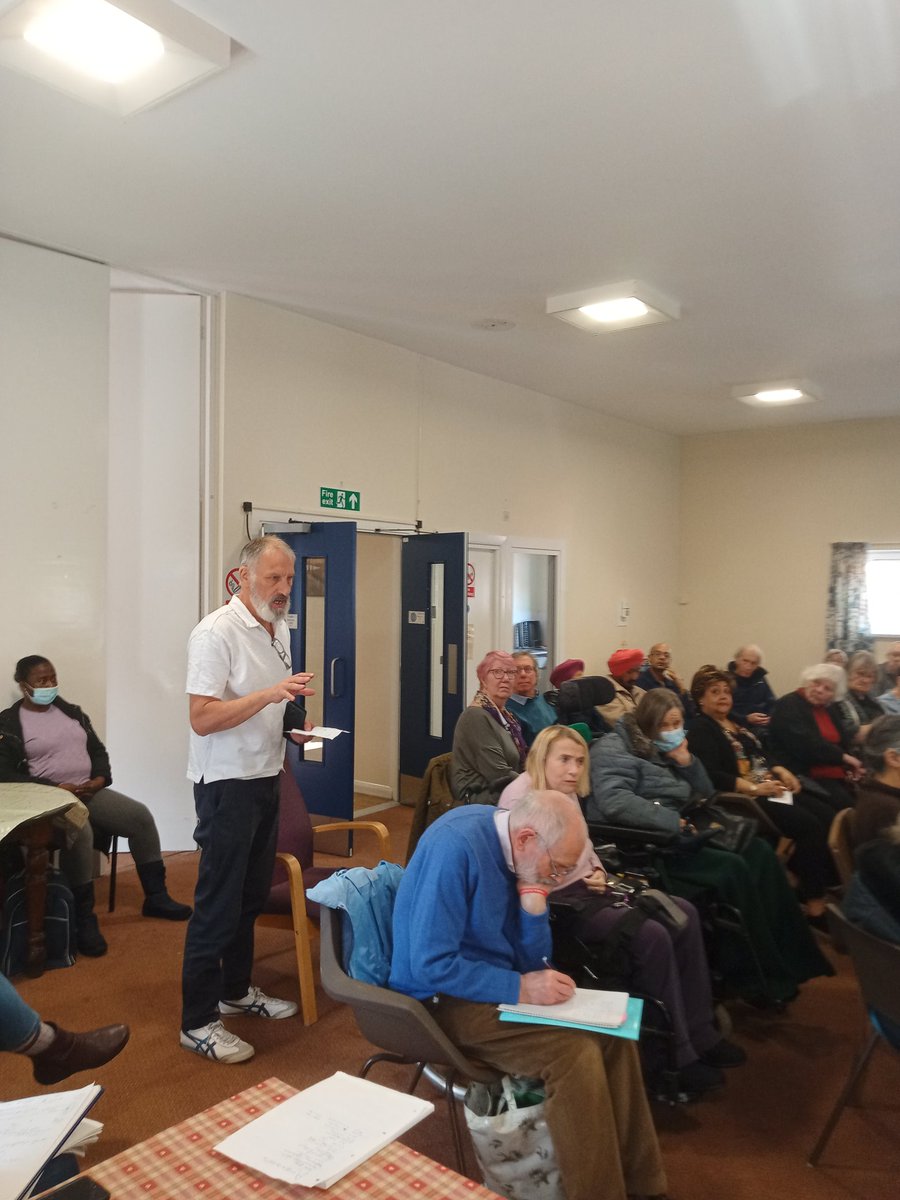 @ACORNLDN member Clive 'council have turned Ealing Careline service off before making sure other arrangements are put in place, 950 vulnerable people are currently without an emergency care service, this is disgrace'