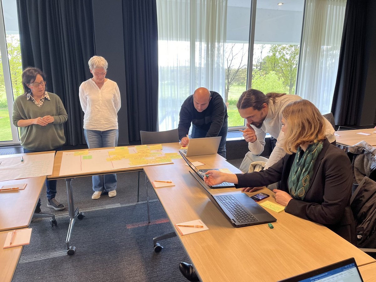 Live from <a href="/gemeentearnhem/">Gemeente Arnhem</a> : working on the #Interreg Governor project : enhancing the potential of local energy communities ! With the city of #Fourmies <a href="/hautsdefrance/">Région Hauts-de-France</a> <a href="/departement59/">Département du Nord</a>