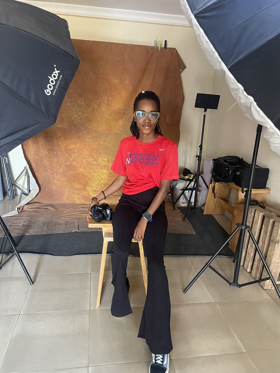 TheIshanpepe's tweet photo. Come through for your portraits! 📸

We’re located Opposite St Murumba college, Jos. 

You can book a session via 07031285512 

Being deals 🙌

#christinethelight 
#femalephotographer https://t.co/2DO3QvYfQ6