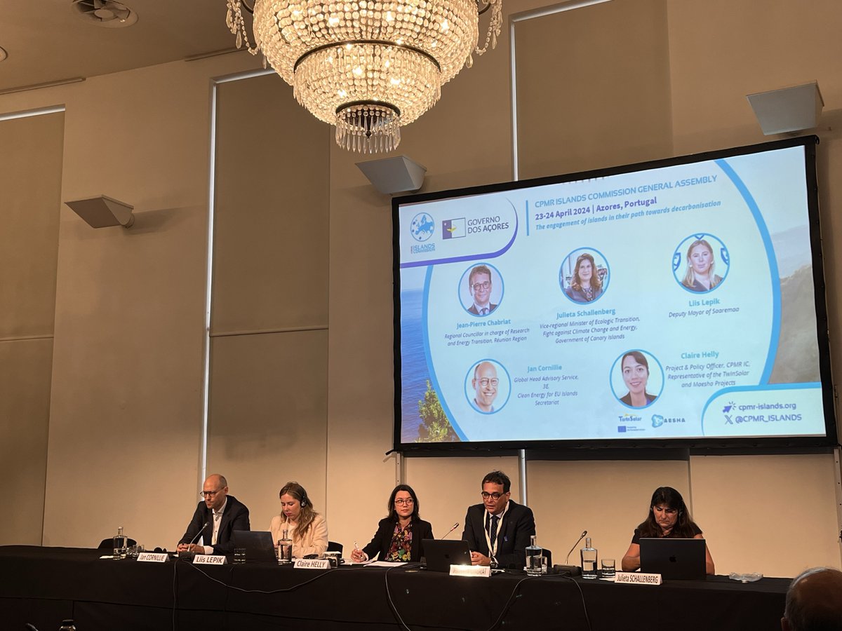 CPMR_ISLANDS's tweet photo. Key points from the Energy session ⚡
➡️ Energy transition must be fair and equitable 4all
➡️Regions as key actors to develop pluriannual programmes 
➡️Territorial environmental &amp; grid capacity constraints to be fully considered 
➡️ Multilevel cooperation as essential driver https://t.co/lNsAvDBmyV