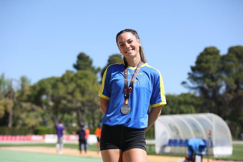 Felicitaciones a Valme Prado Durán 🎉, subcampeona de España 🏆 en 800 ml en el Campeonato Universitario en Ciudad Real. ¡Enhorabuena! 🥈👏 #DeportesDosHermanas #DosHermanas #DosHermanasJuegaLimpio #paddh