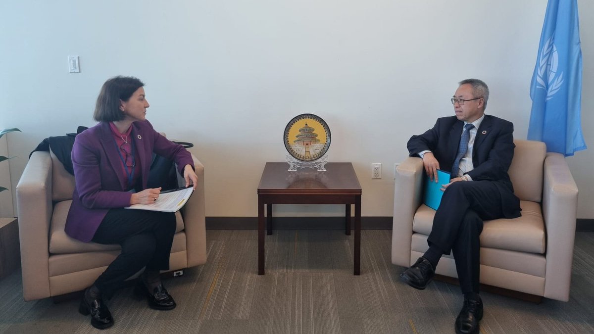 Con @Amb_LiJunhua, secretario general adjunto de @UN. Con @UNDESA estamos trabajando para que la IV Conferencia sobre Financiación para el Desarrollo que se celebrará en España en 2025 sea un espacio inclusivo y transparente en el que todos los países se sientan partícipes.