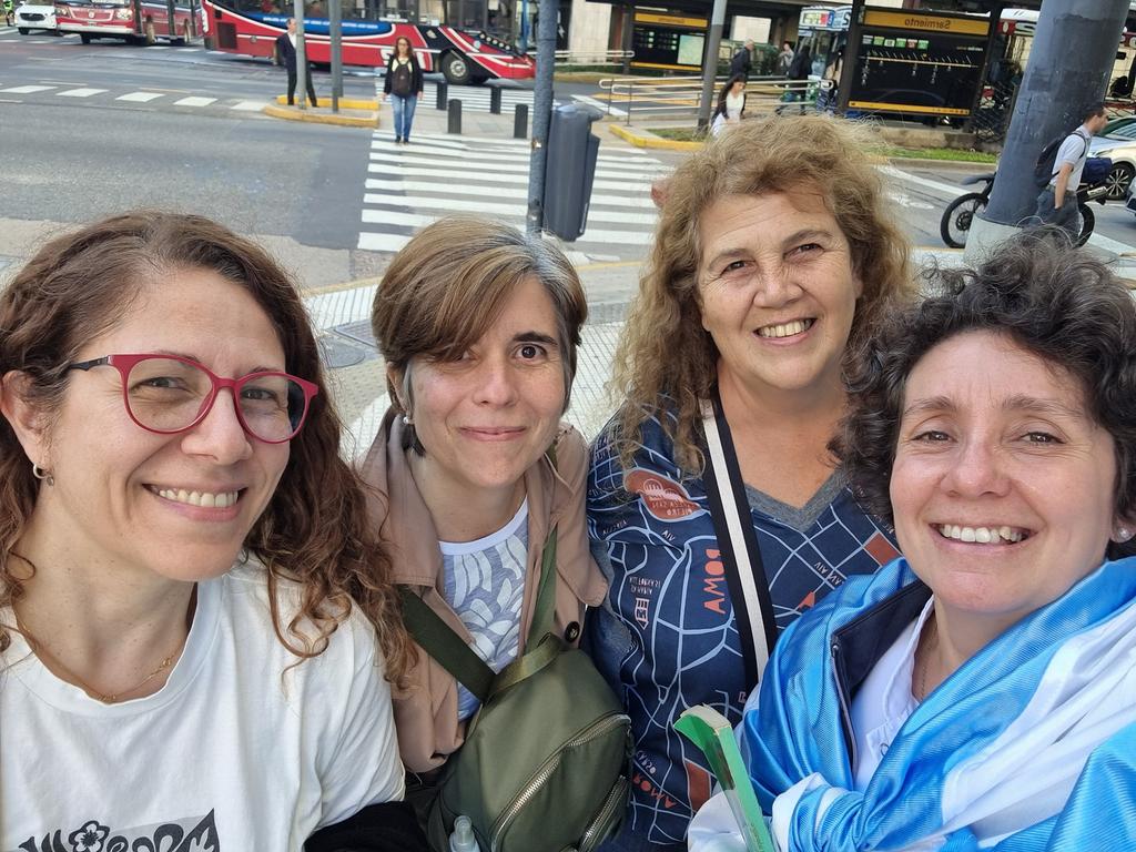 danielacvaldes's tweet photo. #HabráConsecuencias Mi foto de la marcha! Imposible ser sin Educación 😍@arilijalad https://t.co/4rlqyWtObz