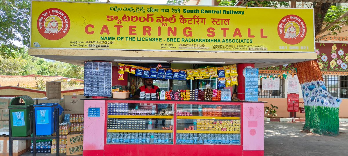 Catering stalls are fully stacked up with water bottles, snacks and refreshments to meet the summer demand and quench the thirst of passengers at #Ongole Railway Station #SummerSpecial @SCRailwayIndia @RailMinIndia