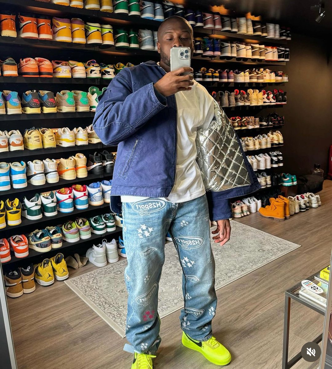CaminoTV's tweet photo. Le jean H&amp;M x Heron Preston monogram à 60€ ⭐

Lien affilié https://t.co/yjy83evXt5 https://t.co/TF8RKfJCYi