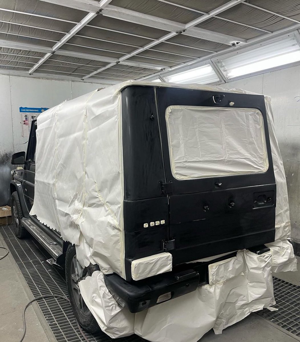 HodgeAutos's tweet image. Prepping cars for a paint job is like giving them a spa day before a red carpet event - it’s all about the meticulous details that make the final look shine! 😃

So, when are you bringing your cars to us for pampering? 

#carprep #spa #hac #spotlight