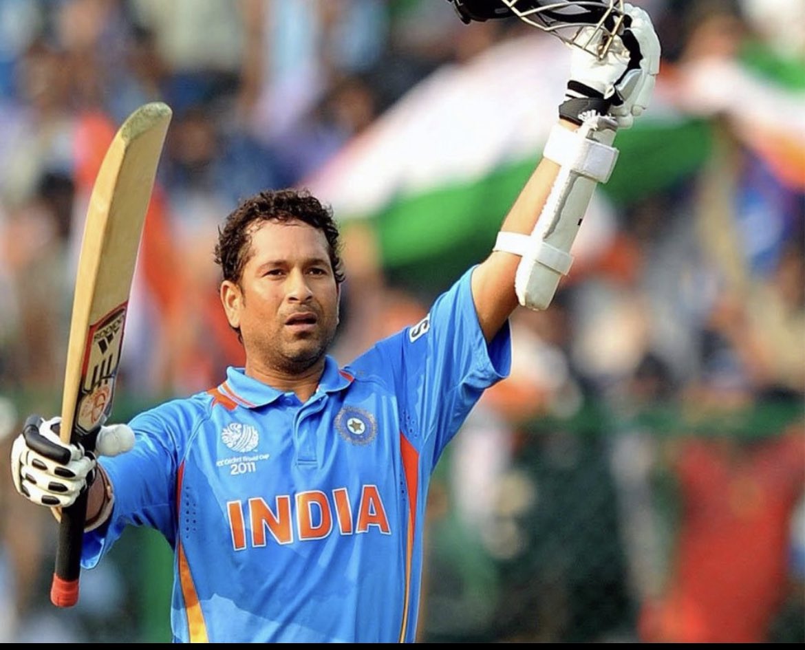 Sachin10FanClub's tweet photo. Wishing The God Of Cricket ,King Of Indian Cricket Team ,MASTER BLASTER @sachin_rt A Very Happy Birthday We Wish You Love &amp; Happiness Year Ahead 💥❤️🎂🍫🏏🍰🎉💕 #GodOfCricket 

#HappyBirthdaySachinTendulkar @Sachin_rt_200 @TeamSara_Trends @SaraFansClub_  @Team83654 @tendu32297 https://t.co/7bXKd29I7F