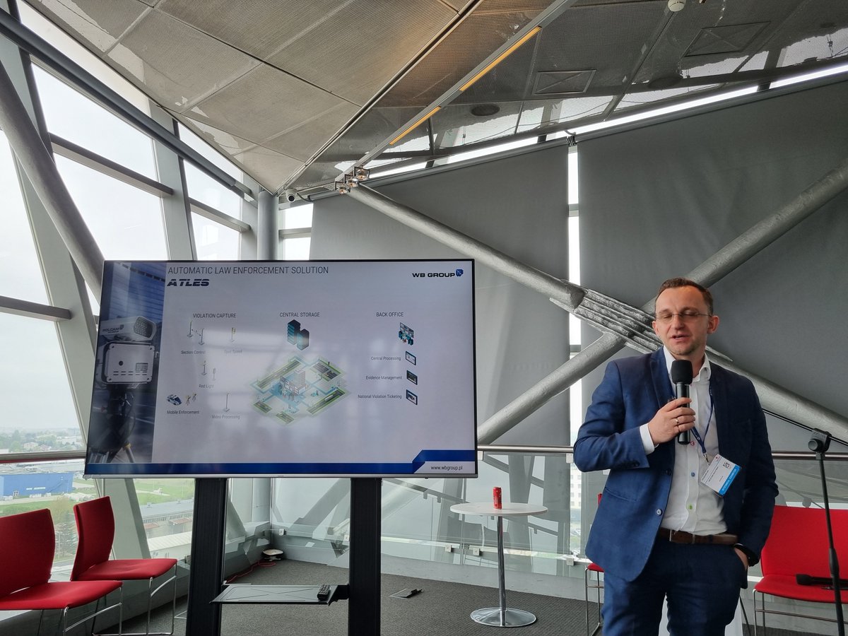 WBGroup_PL's tweet photo. #FORCULUS jest ekosystemem @WBGroup_PL, które łączy nowe i opracowane wcześniej rozwiązania dając nową jakość w podejściu do bezpieczeństwa wewnętrznego Polski. 

#AMSTA #ATLES #AMSTA #PIK https://t.co/H1fMlMoZ0k