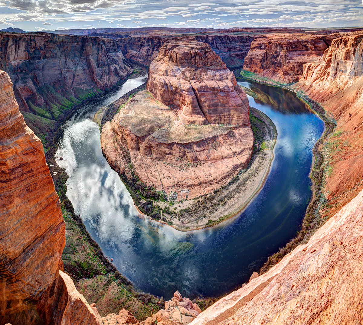 QP Most Beautiful Place in the World! Awesome Amazing Horseshoe Bend Arizona This spring we had planned a photography excursion to the desert south best, namely Arizona. There were many sights that we wanted to see like The Grand Canyon, Sedona and Antelope Canyon but the one…