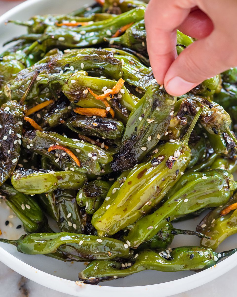 Blistered Shishito Peppers with Dipping Sauce 👉chefdehome.com/recipes/949/bl… Flavorful Shishito Peppers recipe of pan-fried blistered Shishitos with soy-sesame glaze and cooling Sour Cream dipping sauce. A restaurant-style #appetizer you can prepare in 15 minutes, at home! #recipes