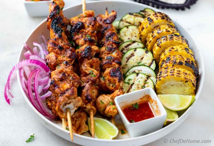 Tequila Lime Chicken 👉chefdehome.com/recipes/939/te… Mexican Tequila Lime #Chicken #skewers marinated in flavorful chili, lime, garlic marinade. Easy to cook and taste better than your favorite restaurant! #Dinner