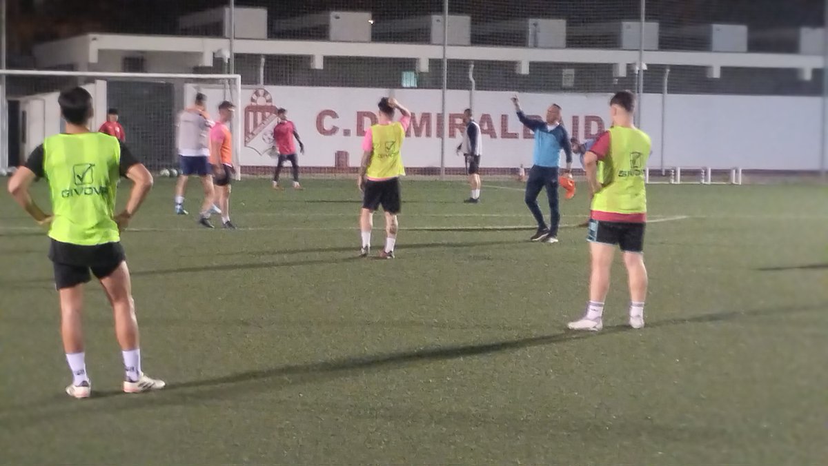 Nuestros chicos del Senior, preparando su próximo partido de Copa