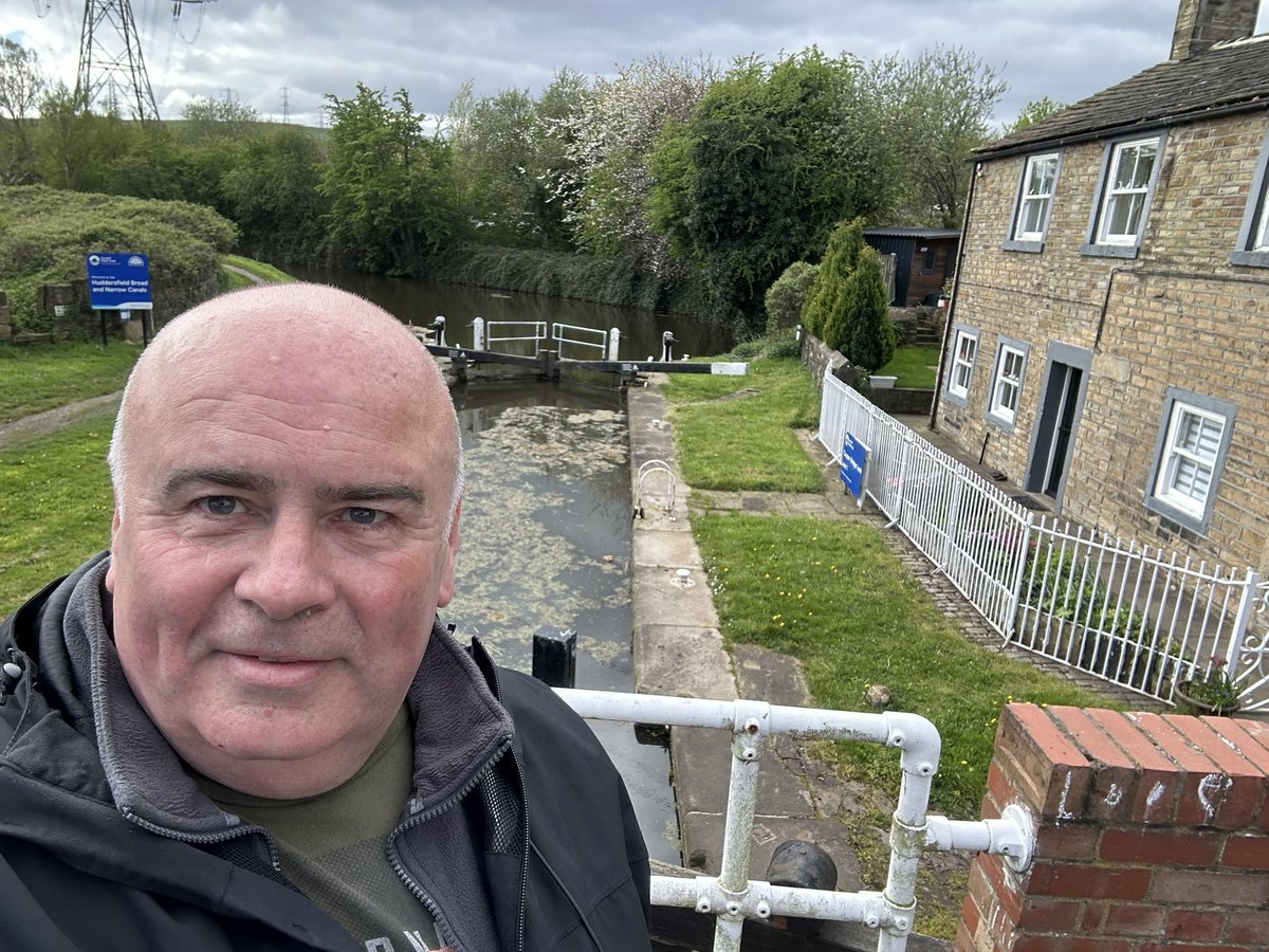 Between rail replacement shifts on the TransPennine Route Upgrade, I’ve been doing some canal walks. I’ve competed the Huddersfield Broad Canal. It’s not as rural as the Narrow Canal which we did last year but it’s interesting and shows the industrial past of the area.