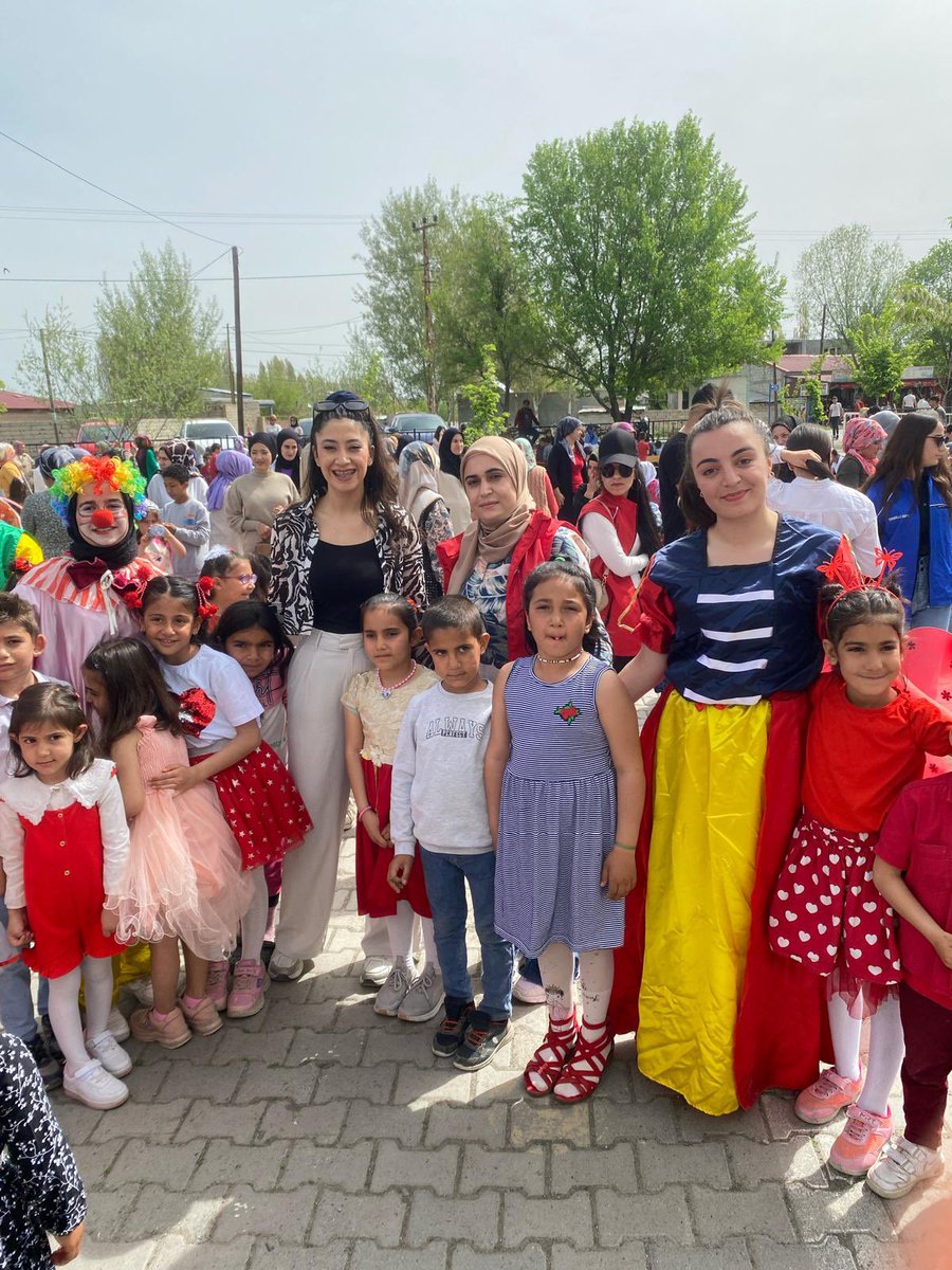 📍 Şehit Piyade Er Erdem YÜCE İlkokulu
#MerkezimHeryerde faaliyetlerimizle ile miniklerimize mutluluk taşımaya devam ediyoruz.  🥰😇😊
#GSBGM