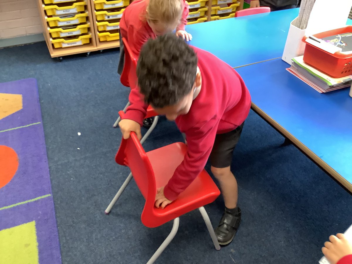 DeneholmSWECET's tweet image. Year 1 students are getting creative with making sound effects in their computing lesson! 🎶 #ComputingFun