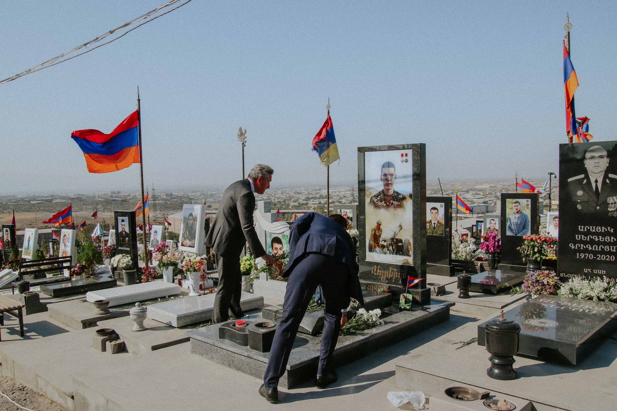 109 après, nous n’oublions pas nos frères arméniens massacrés par les Turcs. Peuple martyr, ils sont aujourd’hui attaqués par l’Azerbaïdjan. Nous leur devons notre solidarité civilisationnelle.