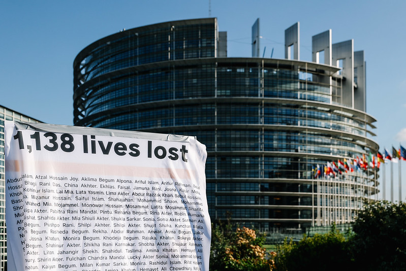 BREAKING: The European Parliament just made history by approving the #CSDDD!

It is a significant step in the fight for corporate justice, right on the Rana Plaza disaster's anniversary.

The EU & Member States must ensure that the voices of those affected guide implementation!