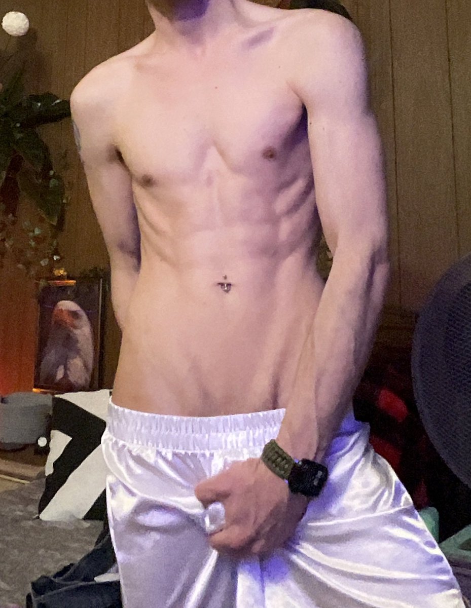 My anonymous Grindr pic. 😈😜