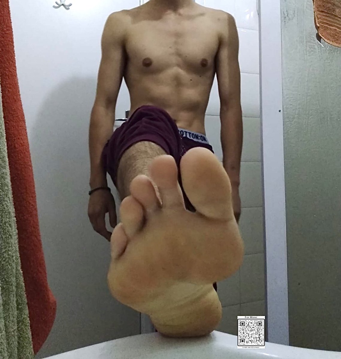 TJFumez's tweet photo. Lick em’ 😈 ➡️ Private Club: https://t.co/v05yt9nidO 🦶🏻

#findom #cashmaster #humanatm #walletdrain #findom #findomfetish #findommaster #master #cumshot #cumsocks #cashmaster #gayguys #dom #gay #feetfethish #feetguys #toesucking https://t.co/A1SilFasgU