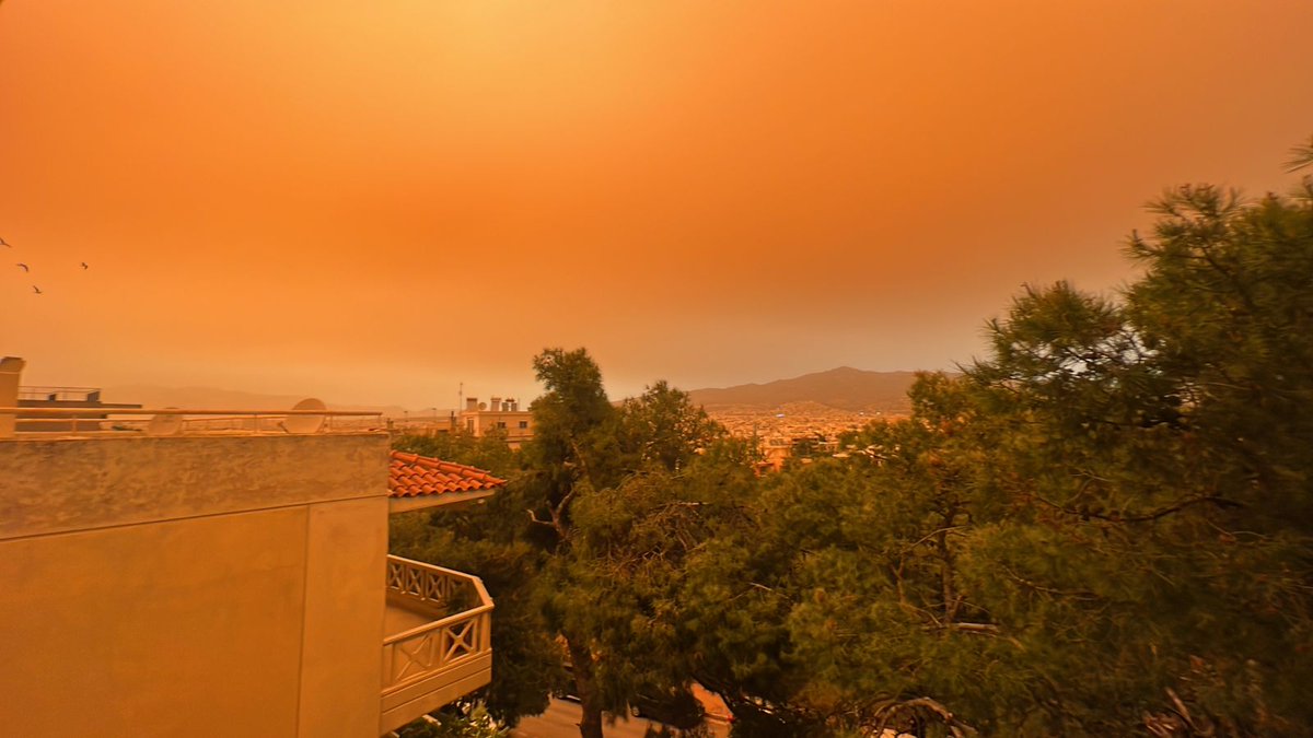 Today at 3:40pm GR time tune in to @BBCNews - I'll be talking with @AnnitaBBC about why the Athenian sky turned orange, the dangers that African dust can pose for our health, and whether climate change means that our city will turn into Arrakis more often.