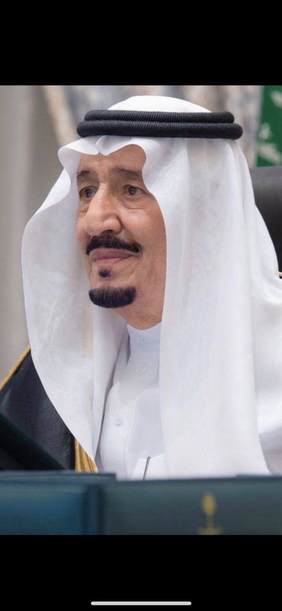 اللهم احفظ سيدي خادم الحرمين الشريفين 
والبسه ثوب الصحه العافية

#الملك_سلمان_بن_عبدالعزيز