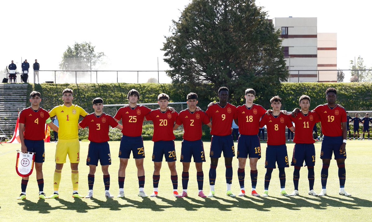 🔴 OFICIAL | Cambios en la lista de la @SEFutbol sub-18 ⬆️ Javier Díaz Igual (Atlético de Madrid) y Hugo Lozano Pérez (Atlético Madrileño CF) ⬇️ José Ángel Gálvez (RCD Espanyol de Barcelona) y Pau Prim (FC Barcelona) 🔗 rfef.es/es/noticias/ca…