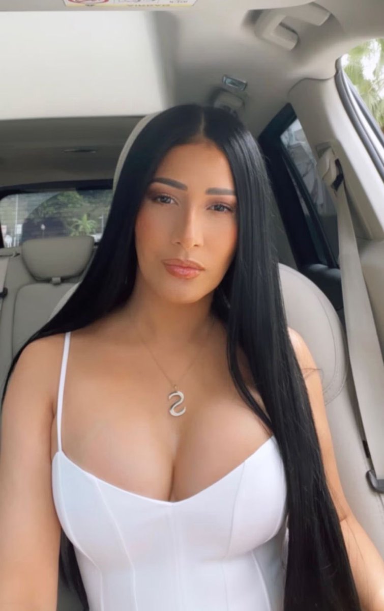 Bom dia famíliaa 🤍✨ Que seja infinito tudo aquilo que nos faz bem e torna os momentos leves. Boa quarta!