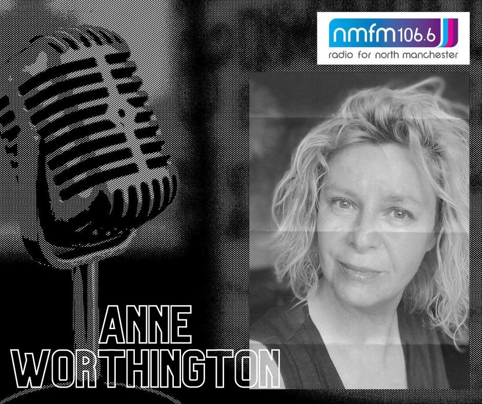 🎙️ #OnAir now... I'm talking to Anne Worthington (@aworthington111) on Hannah's Bookshelf. 🎙️ #interview #localradio