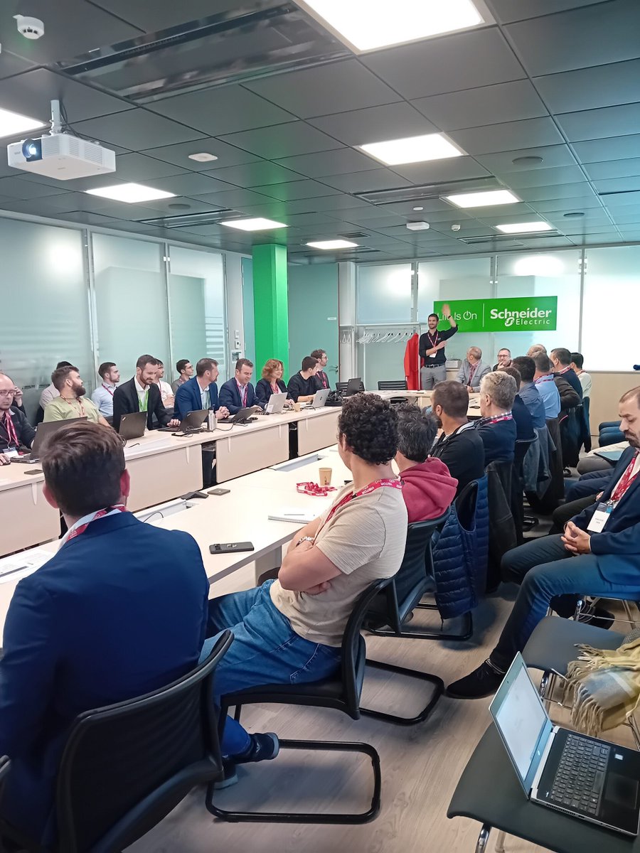 InvestCotedAzur's tweet image. 🔒Succès pour le CEA Tech Time dédié à la #cybersécurité avec plus de 50 experts réunis sur le site de Schneider Electric à Carros pour discuter de la thématique.
A lire sur le site de la @MetropoleNCA ➕ business.nicecotedazur.org/techtime-avec-…
#CEATech #investincotedazur #nice06 #nicecotedazur