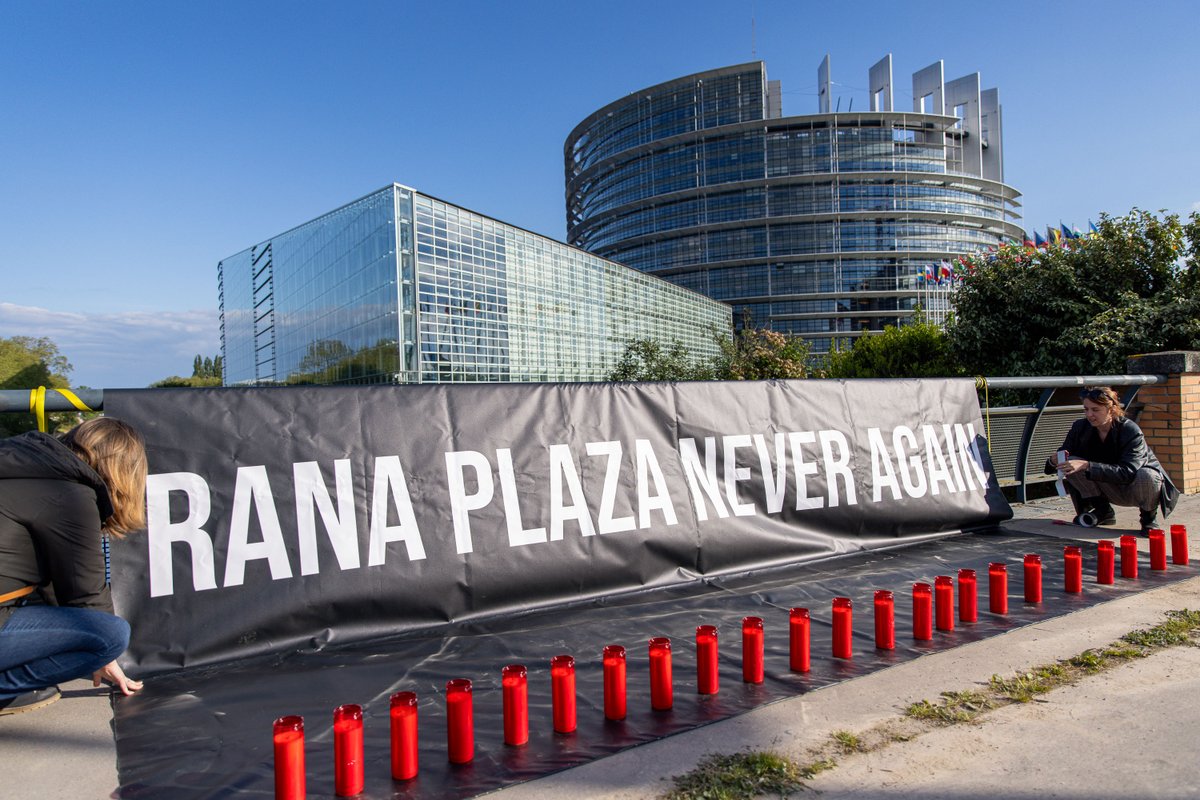 Left_EU's tweet image. 11 years ago, 1,138 textile workers died in in the collapse of the Rana Plaza factory in Bangladesh.

Today we commemorate their deaths, and all the victims of multinationals&apos; crimes, by finally adopting a law against corporate impunity.

#CSDD

More 👉🏽left.eu/landmark-victo…