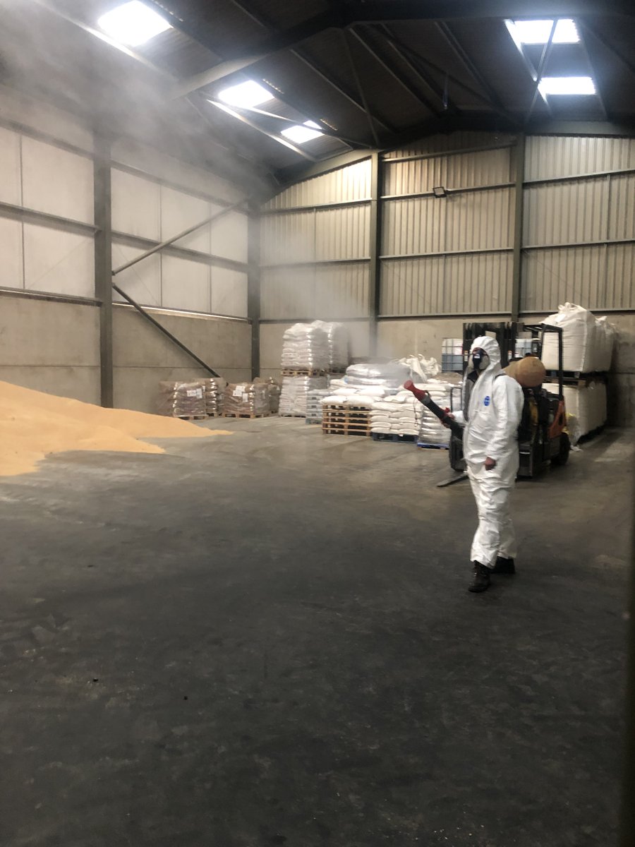 MJBpestcontrol's tweet photo. Fogging in Goole Grain Store 🌫

Fogging treatment is a highly effective method of eradicating fleas, flies and other insects quickly in domestic and commercial buildings

👏 Reduces the number of fleas
👏 Covers large areas in a short space of time

#pestcontrol #fogging #fleas https://t.co/khcvxQf1Uh