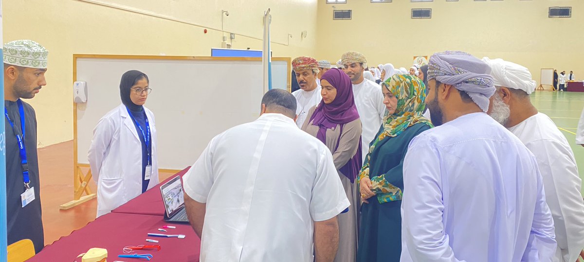 EduGovMct1202's tweet photo. تحت رعاية الدكتورة/ أسماء بنت ناصر الزيدي عميدة القبول والتسجيل بجامعة السلطان قابوس وأستاذ مساعد في قسم إدارة العمليات والإحصاء التجاري بكلية الاقتصاد والعلوم السياسية افتتاح (منتدى عمان والعلم ٢).

#فعاليات_تعليمية_مسقط 
#مدارسنا_مستقبل_واعد 
#تعلم_مستدام https://t.co/aCUtIbILzg