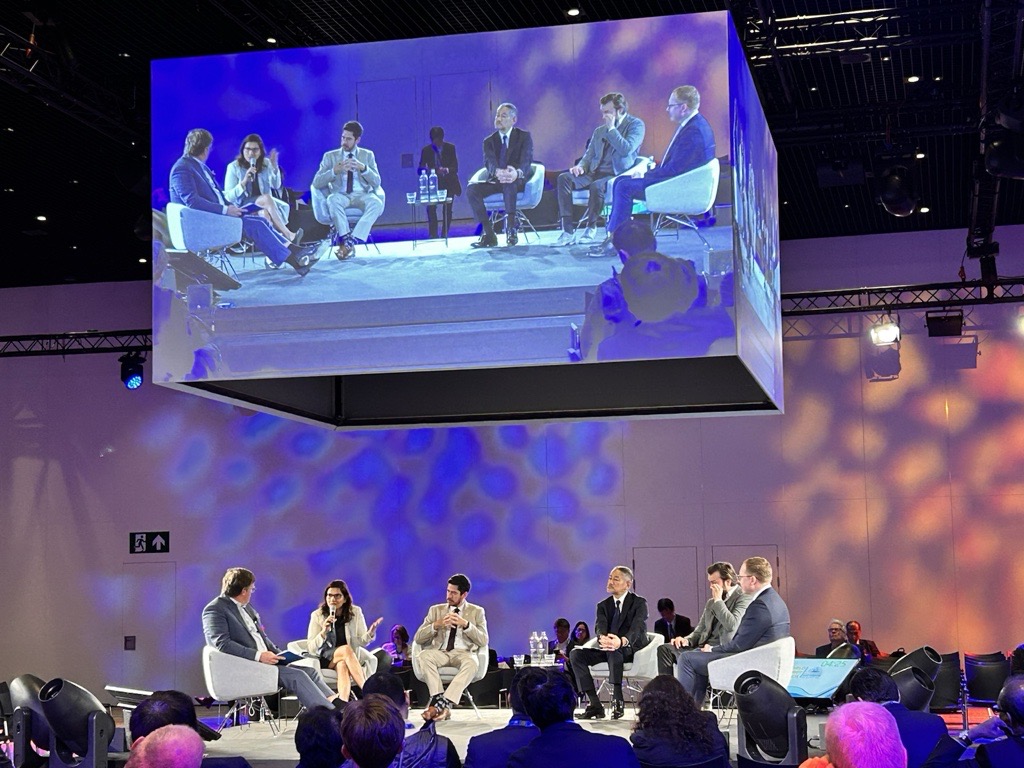 MahindraLMM's tweet image. Ms. @sumanmishra_1, MD &amp;amp; CEO of Mahindra LMM, was part of the 26th World Energy Congress for a panel discussion on last mile electrification. The panel also explored challenges, opportunities, and India's role in global electrification efforts.
 #wec2024 #MahindraLMM
@WECongress