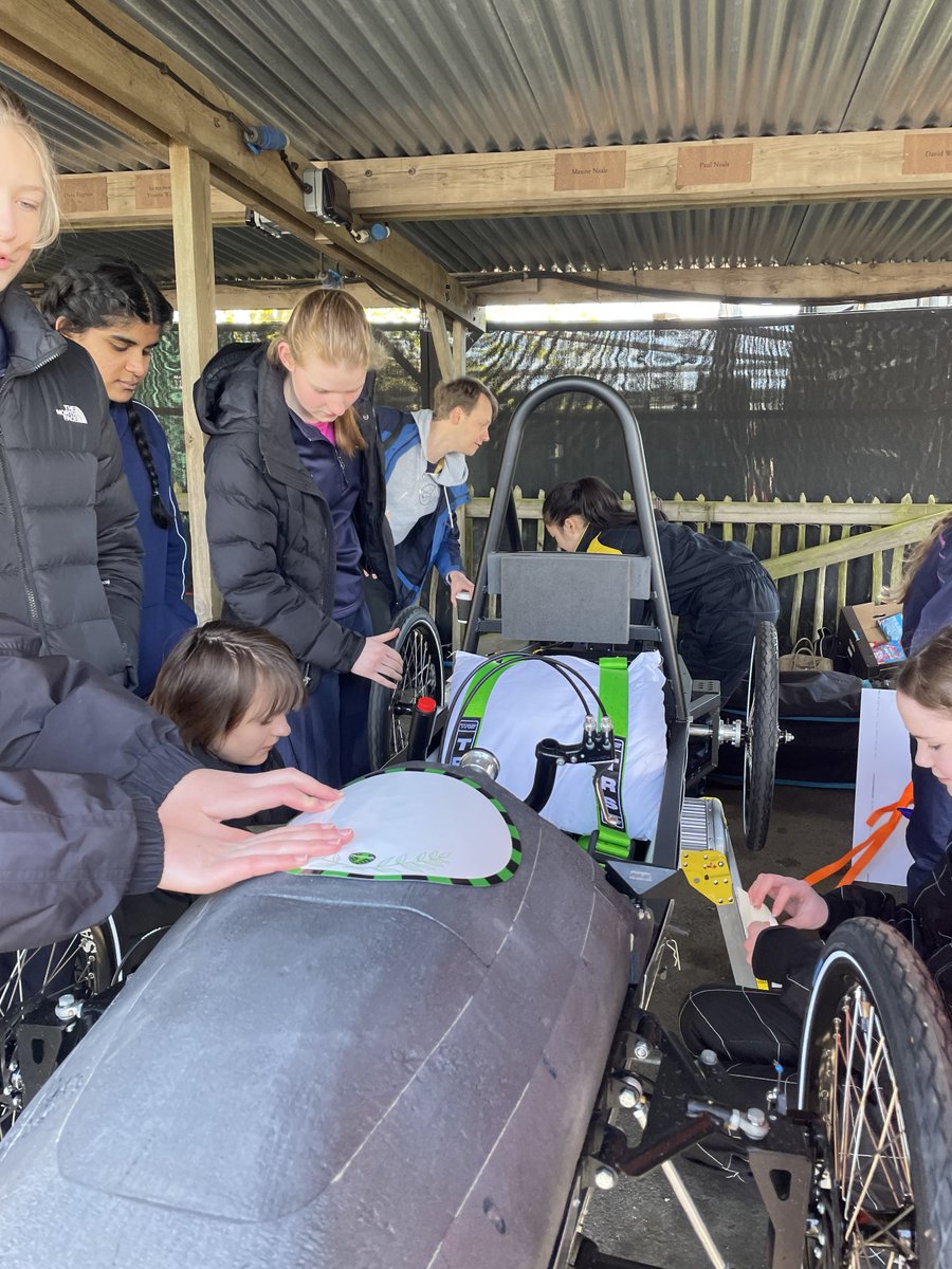 Our fab <a href="/Greenpowertrust/">Greenpower Education Trust</a> racers hit the <a href="/GoodwoodMC/">GoodwoodMotorCircuit</a> track on Sunday &amp; while they didn't take home the top prize this time, they showed amazing sportsmanship &amp; determination throughout. We're so #proud!👏 #ElectricRacing #EngineeringTheFuture #FHillEmpowered #FHillScience <a href="/Siemens/">Siemens</a>